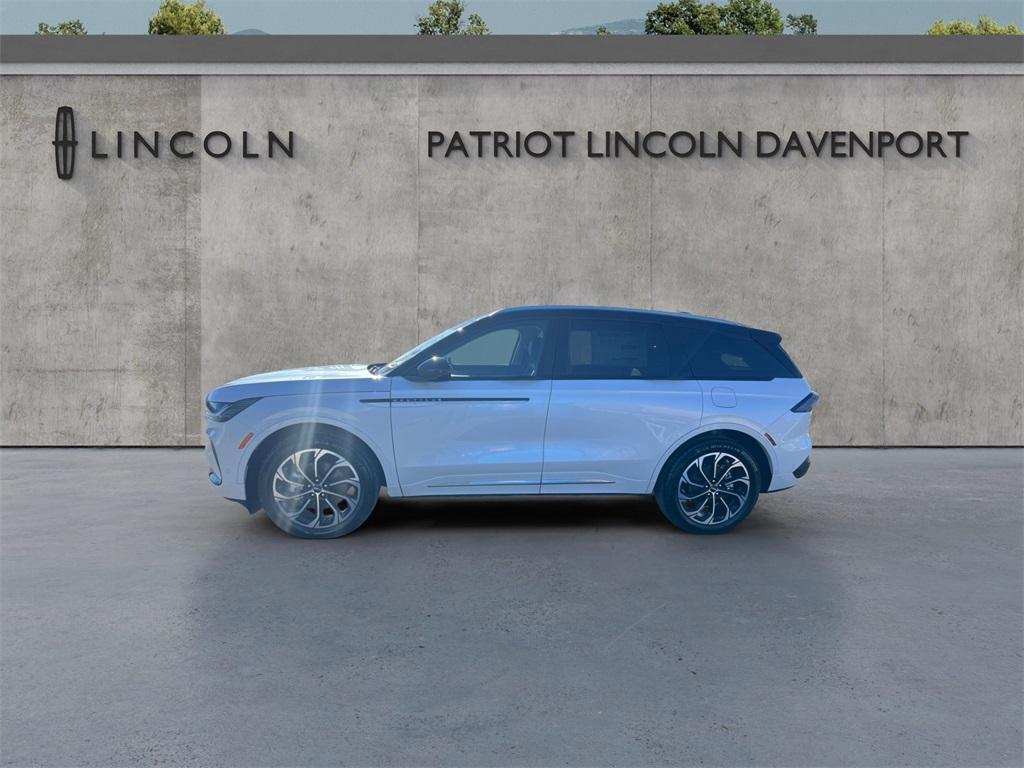 new 2024 Lincoln Nautilus car, priced at $54,075