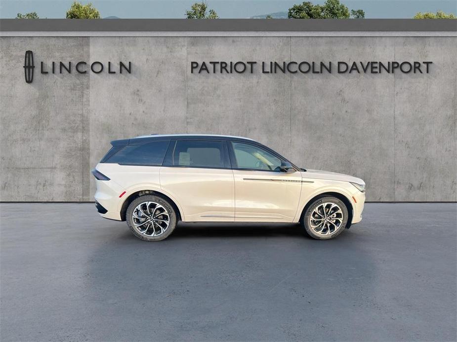 new 2024 Lincoln Nautilus car, priced at $53,999