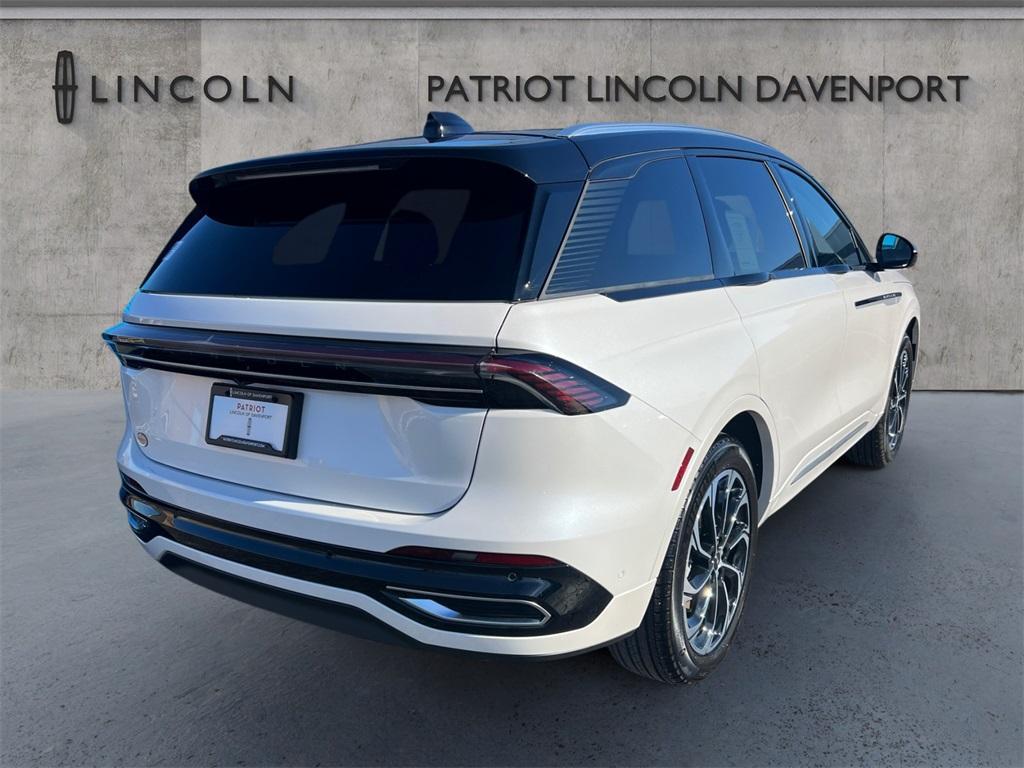 new 2024 Lincoln Nautilus car, priced at $54,075