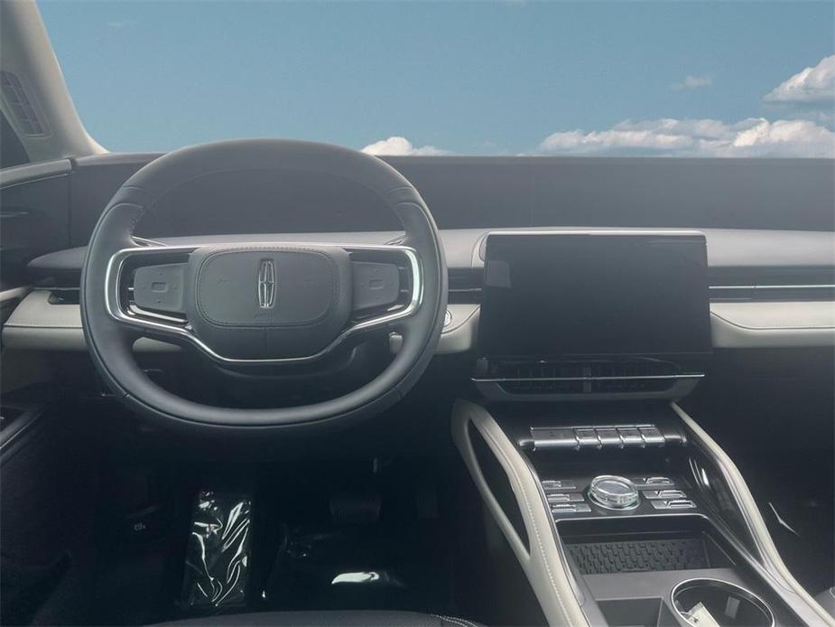 new 2025 Lincoln Nautilus car, priced at $58,920