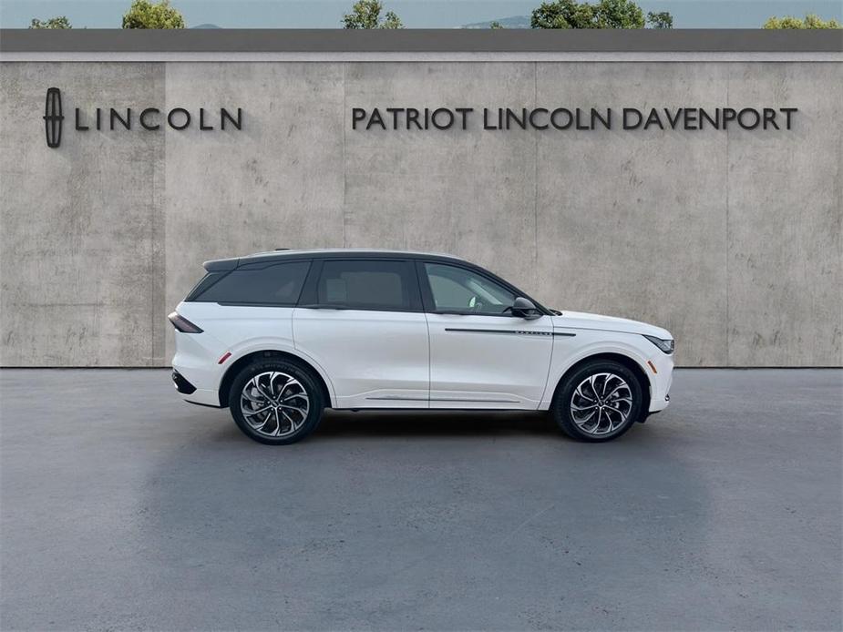 new 2024 Lincoln Nautilus car, priced at $52,665