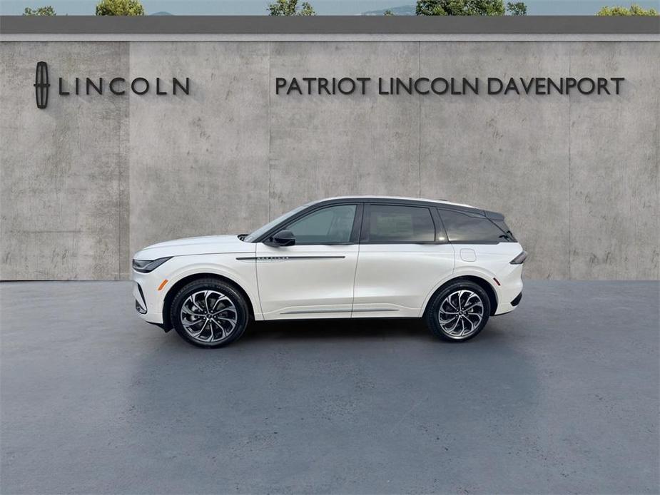 new 2024 Lincoln Nautilus car, priced at $52,665