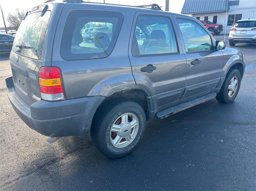 used 2004 Ford Escape car, priced at $4,999