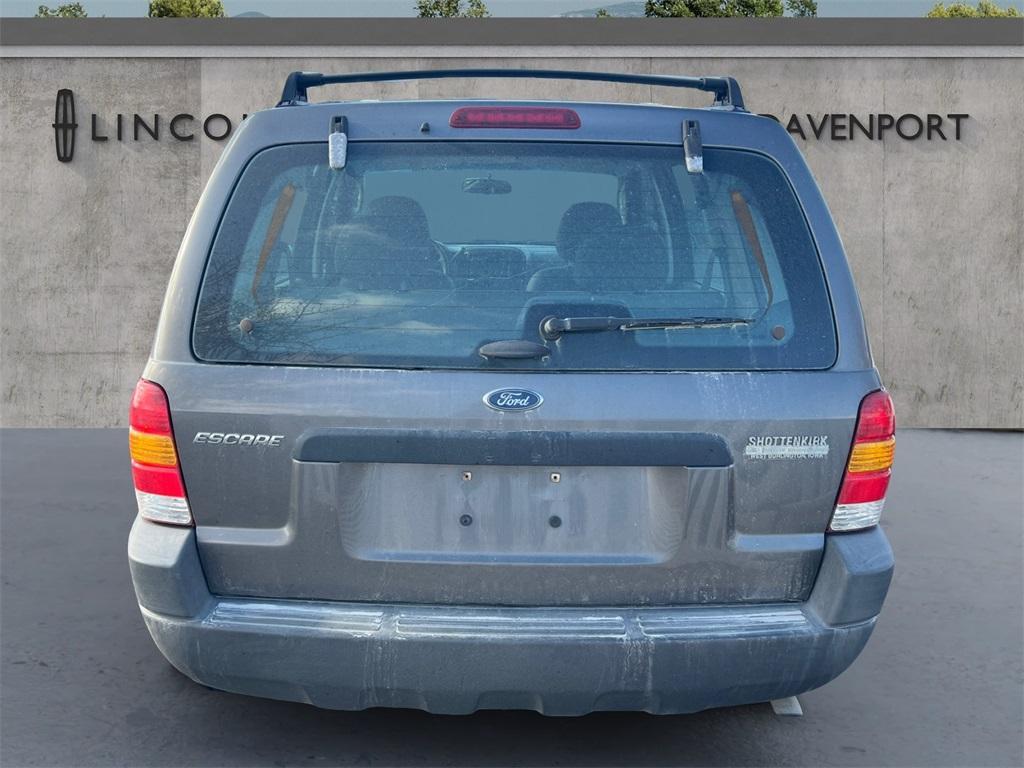 used 2004 Ford Escape car, priced at $4,999