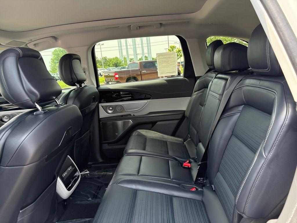new 2025 Lincoln Nautilus car, priced at $79,999