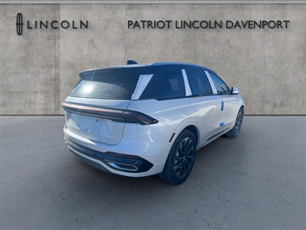 new 2025 Lincoln Nautilus car, priced at $67,910