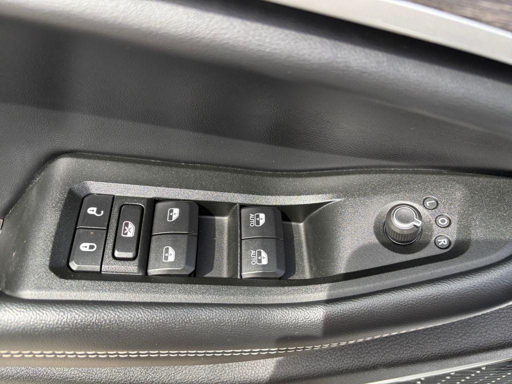 used 2021 Jeep Grand Cherokee L car, priced at $32,995