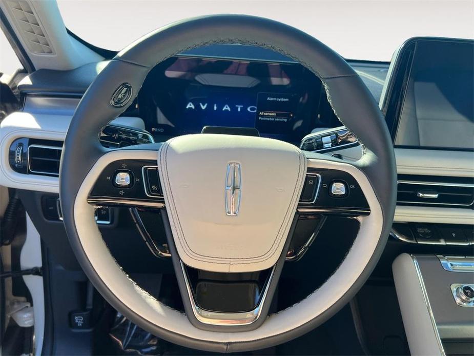 new 2025 Lincoln Aviator car, priced at $67,285