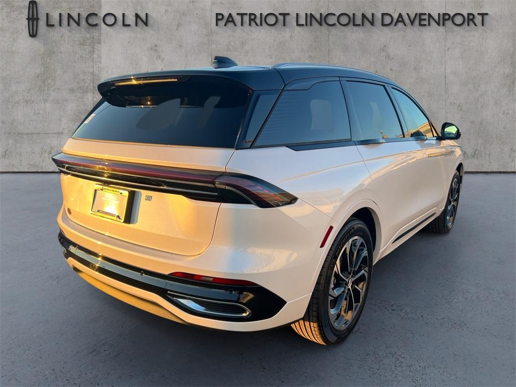 new 2025 Lincoln Nautilus car, priced at $63,455