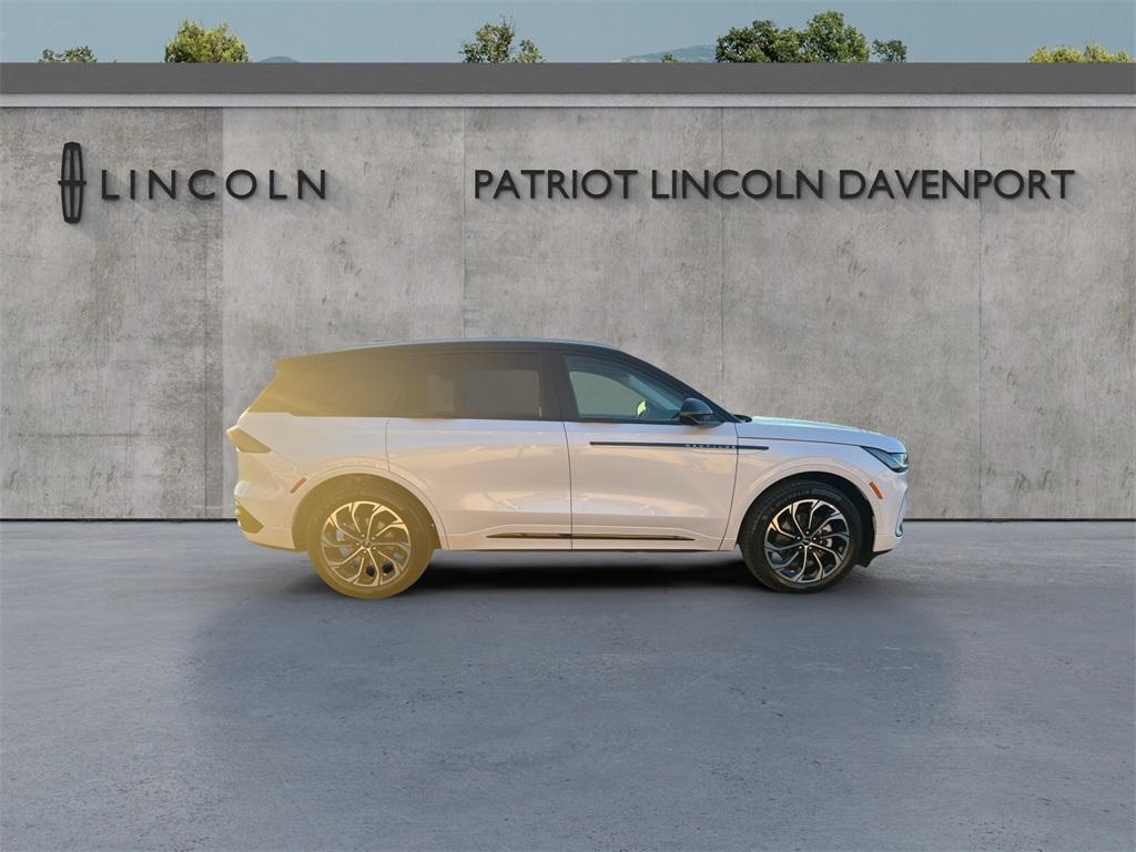 new 2025 Lincoln Nautilus car, priced at $63,455