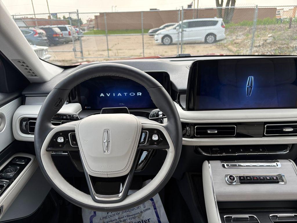 new 2025 Lincoln Aviator car, priced at $78,399