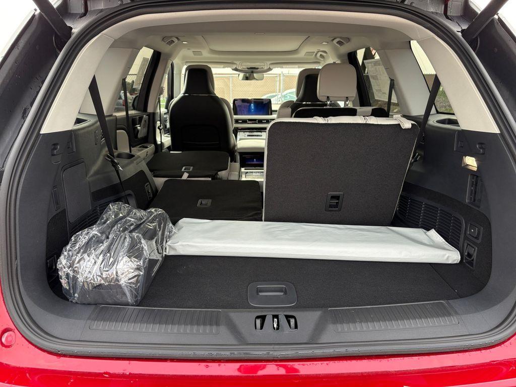 new 2025 Lincoln Aviator car, priced at $78,399