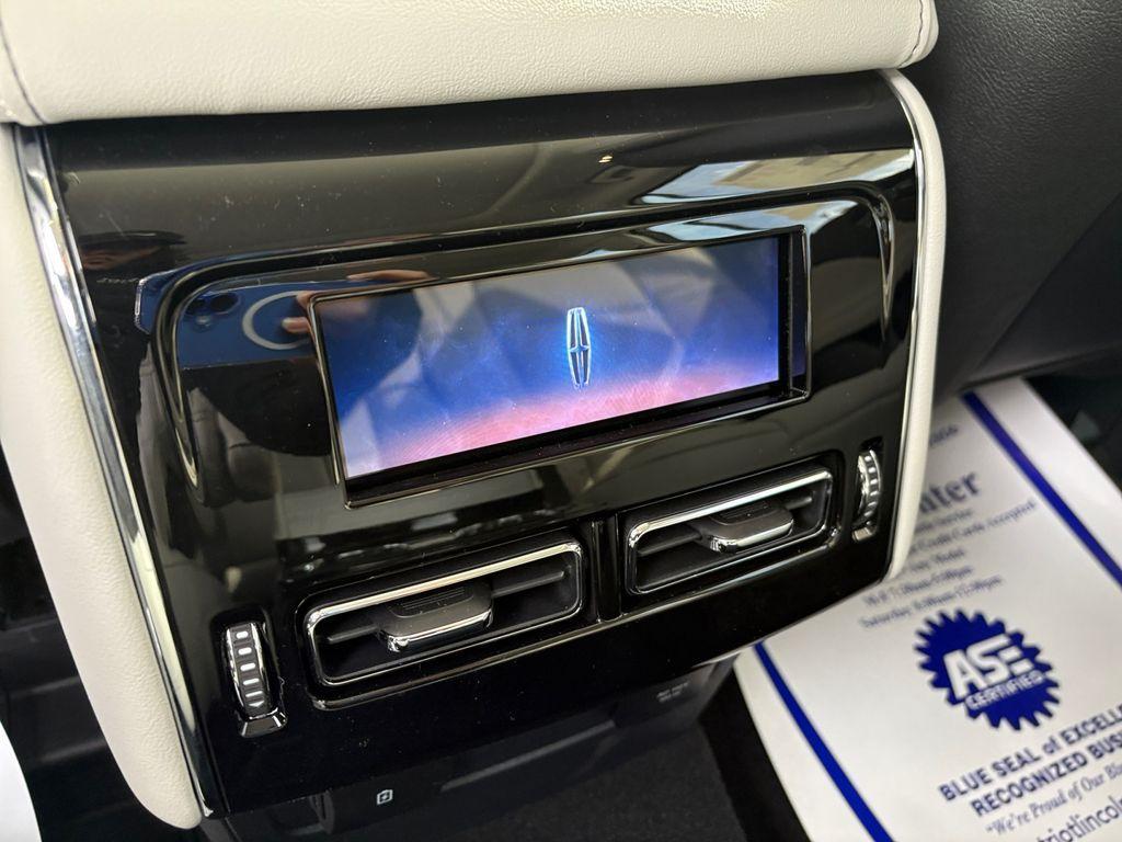 new 2025 Lincoln Aviator car, priced at $78,899