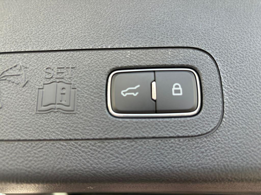 new 2025 Lincoln Aviator car, priced at $78,899