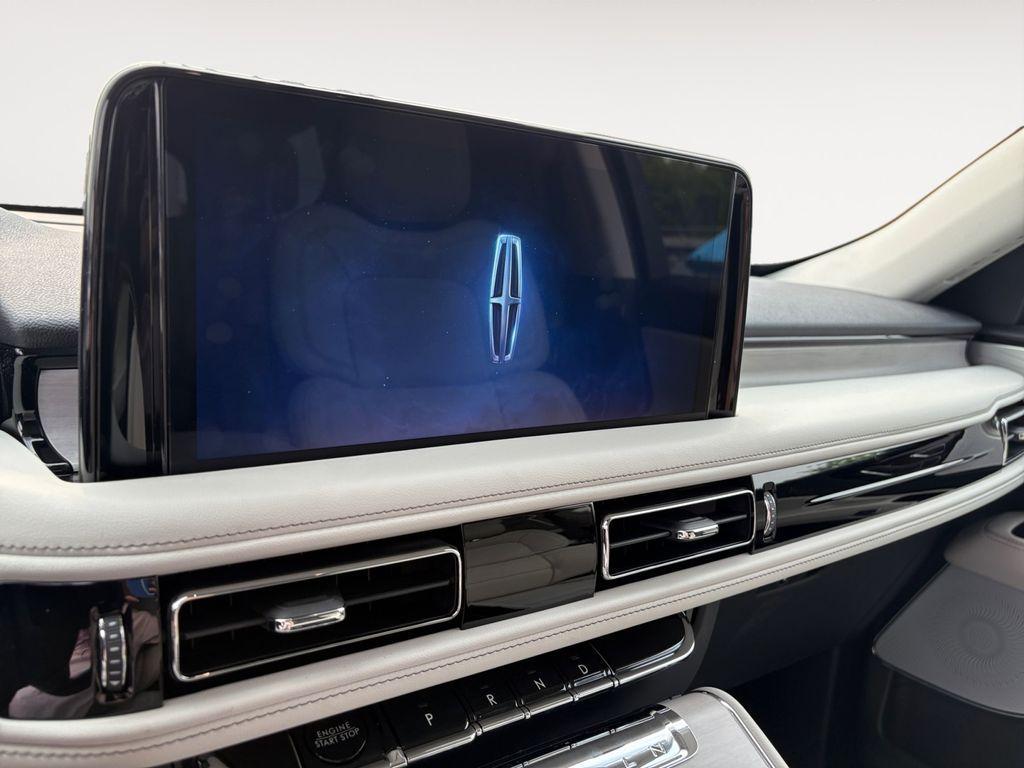 new 2025 Lincoln Aviator car, priced at $78,399