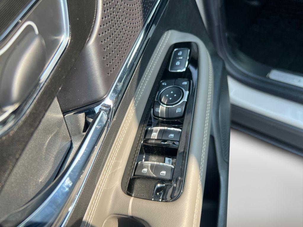 used 2024 Lincoln Corsair car