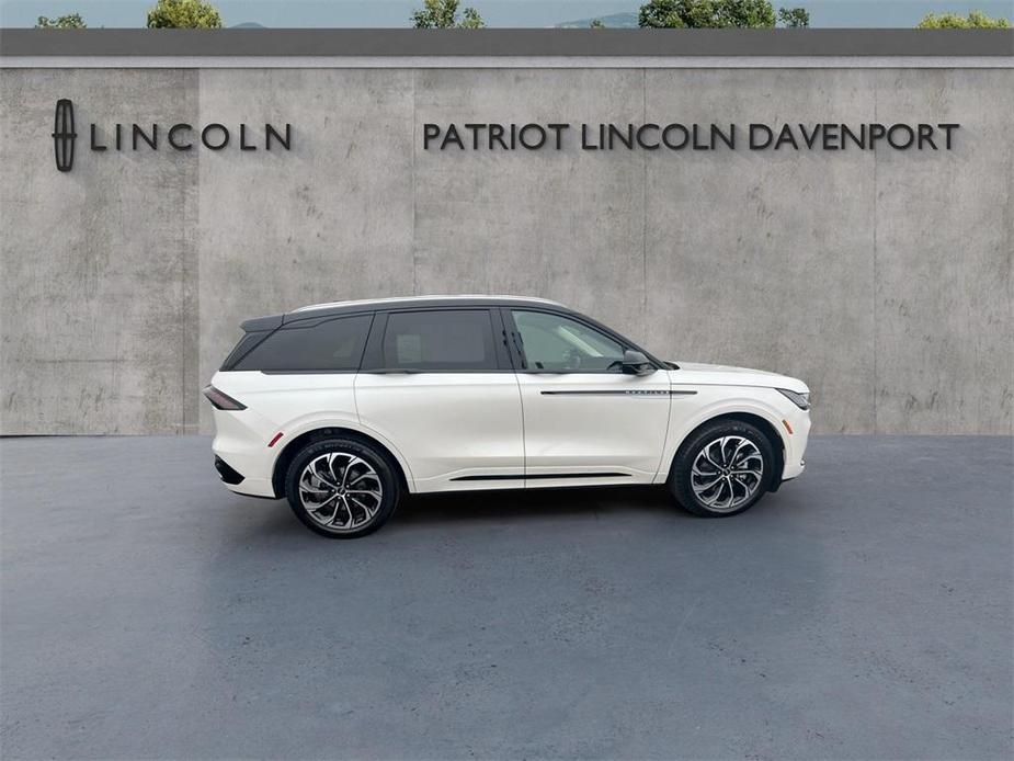 new 2025 Lincoln Nautilus car, priced at $63,355