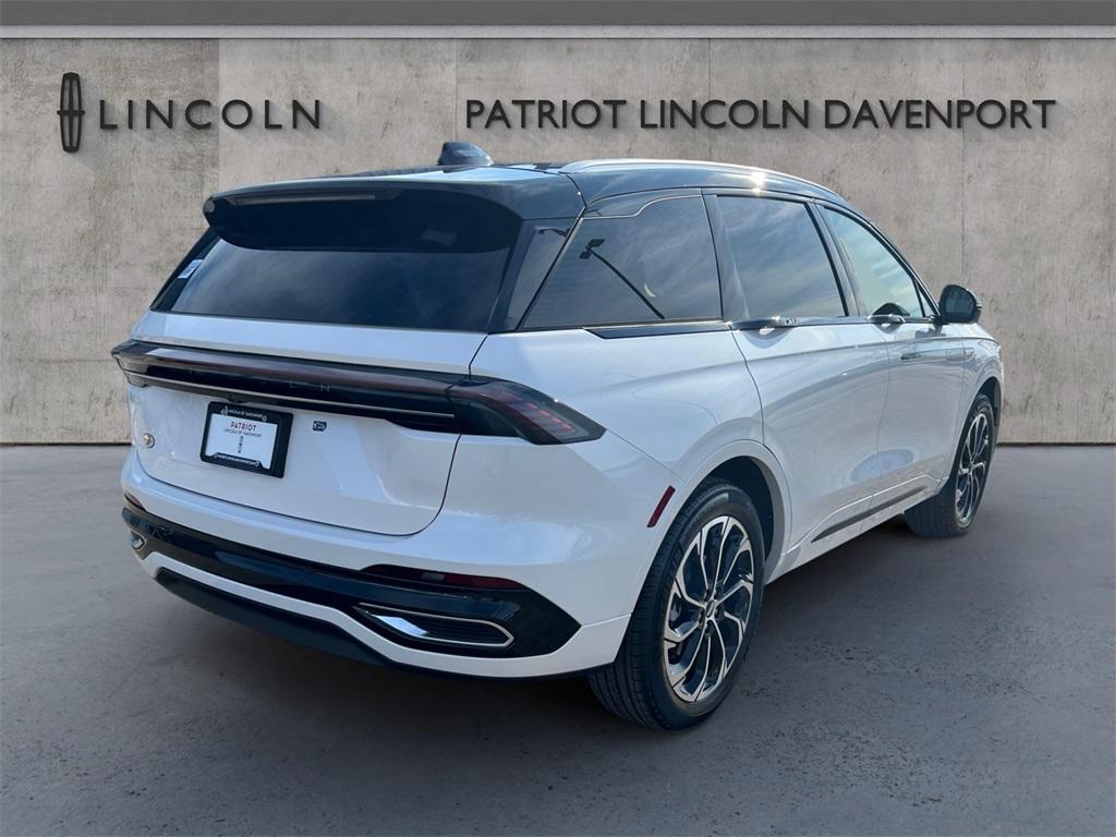 new 2025 Lincoln Nautilus car, priced at $65,455