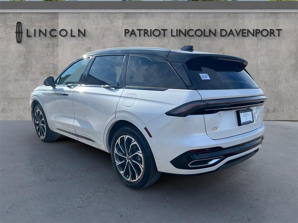 new 2025 Lincoln Nautilus car, priced at $65,455