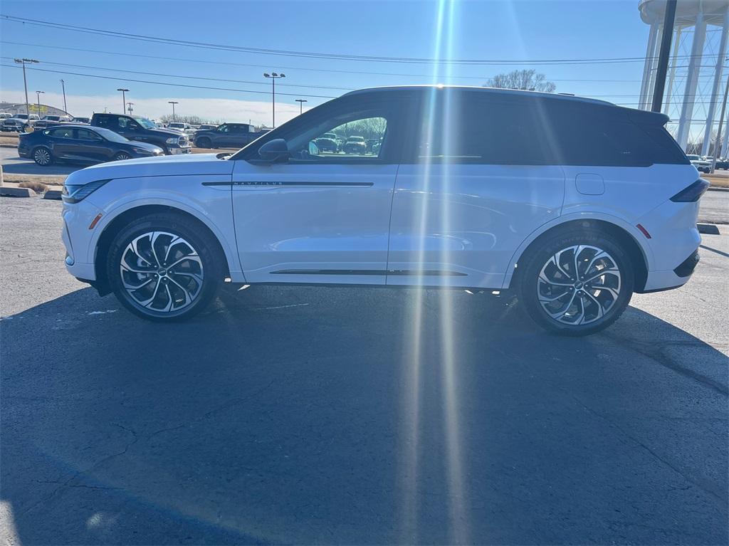 new 2025 Lincoln Nautilus car, priced at $63,455