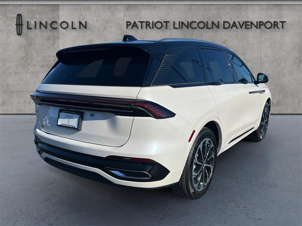 new 2025 Lincoln Nautilus car, priced at $63,455