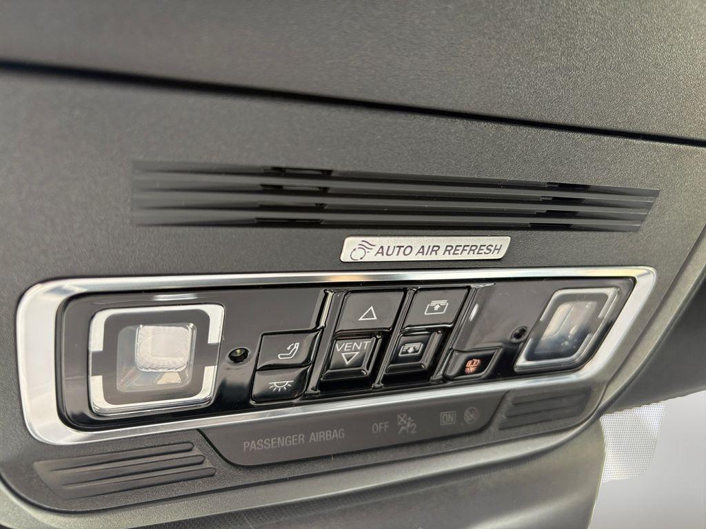 new 2025 Lincoln Navigator car, priced at $109,060