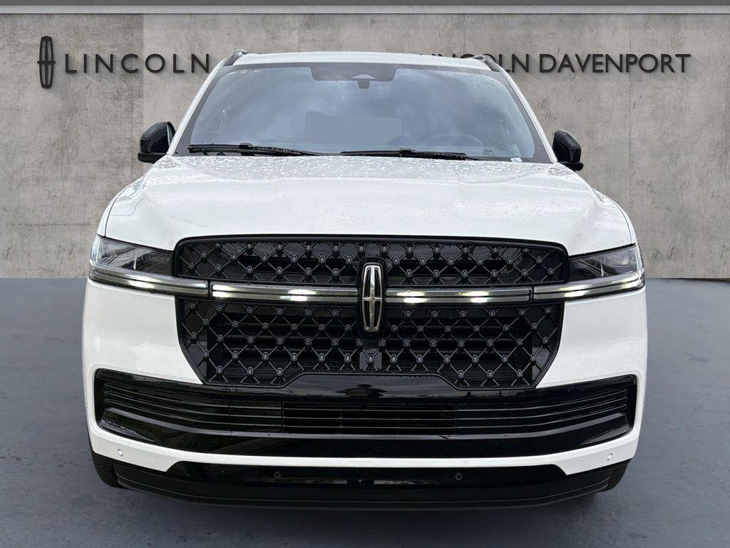 new 2025 Lincoln Navigator car, priced at $109,060