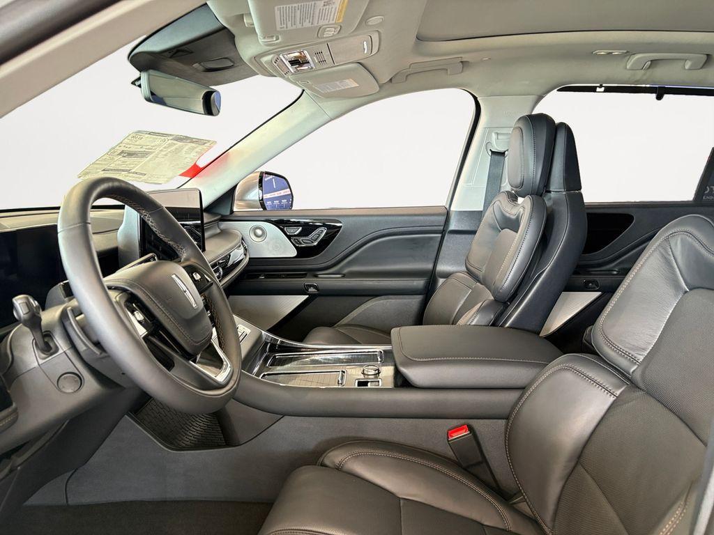 new 2025 Lincoln Aviator car, priced at $91,950