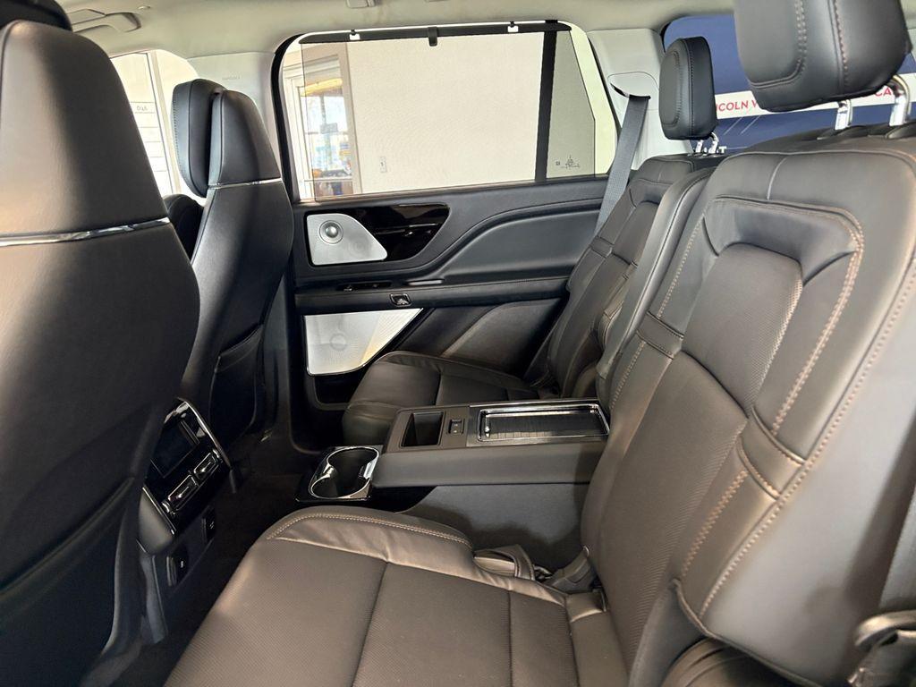 new 2025 Lincoln Aviator car, priced at $91,950