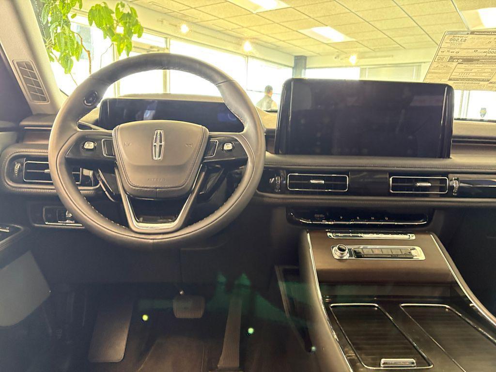 new 2025 Lincoln Aviator car, priced at $91,950