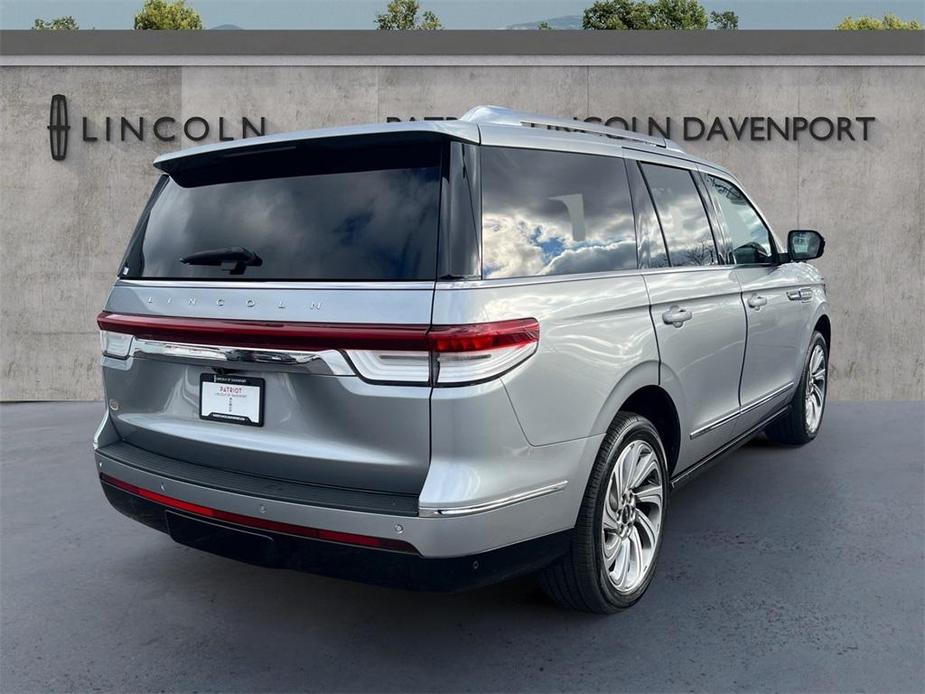 used 2022 Lincoln Navigator car, priced at $55,699