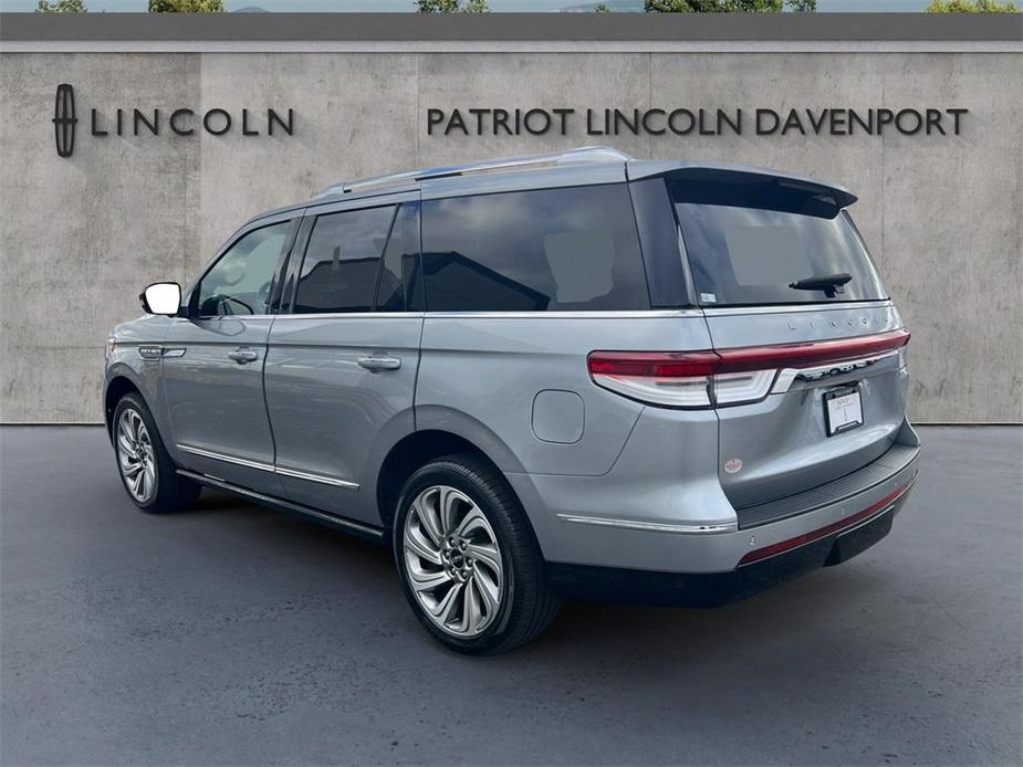 used 2022 Lincoln Navigator car, priced at $55,699