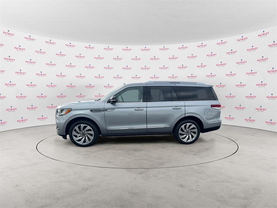 used 2022 Lincoln Navigator car, priced at $56,399