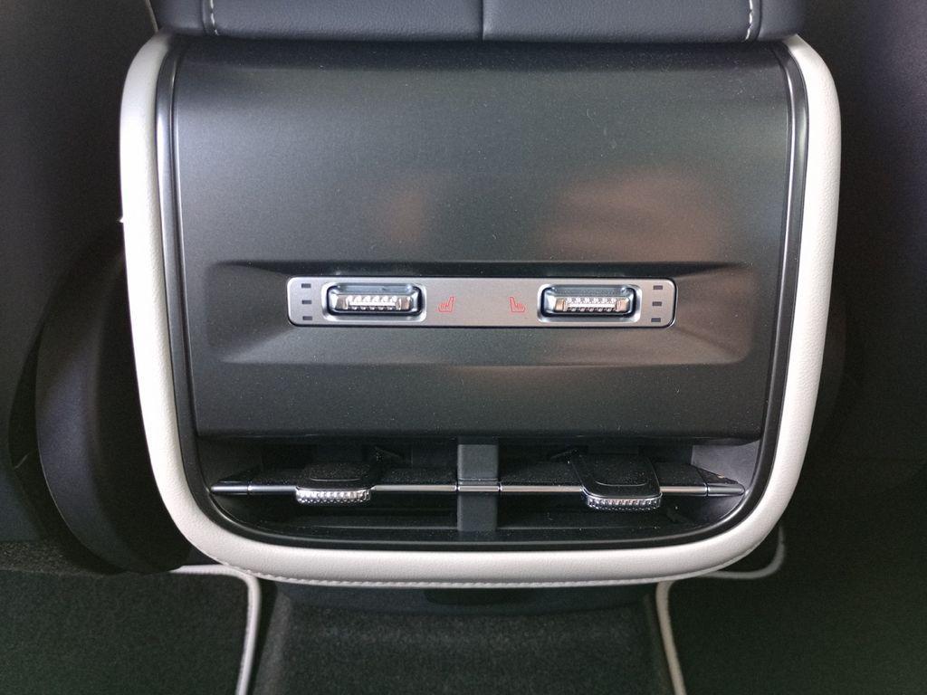 new 2025 Lincoln Nautilus car, priced at $63,570