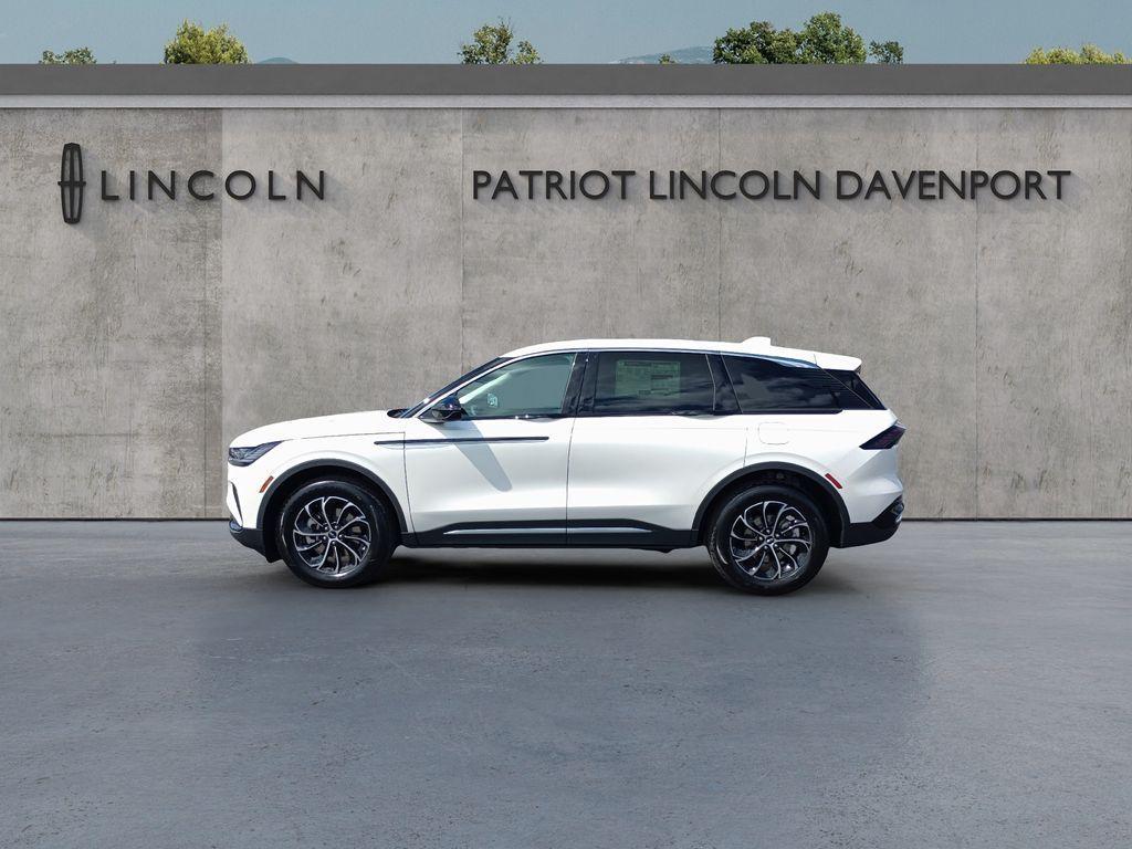 new 2025 Lincoln Nautilus car, priced at $63,570