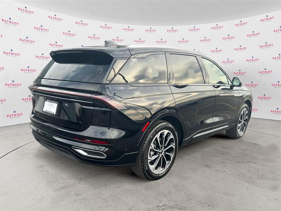 new 2024 Lincoln Nautilus car, priced at $64,553