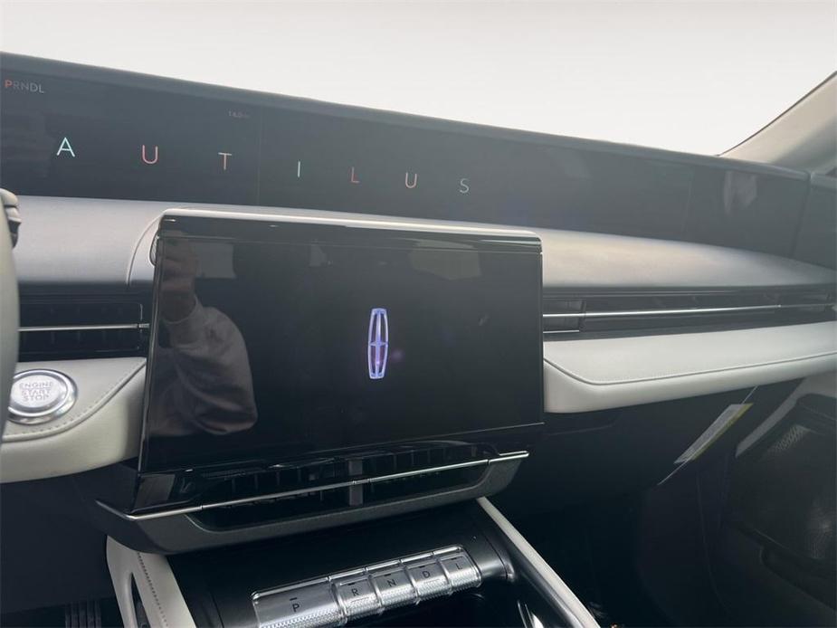 new 2024 Lincoln Nautilus car, priced at $62,129