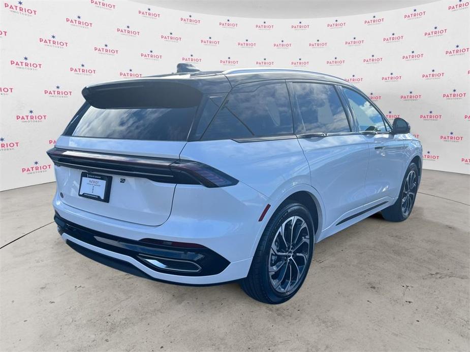 new 2025 Lincoln Nautilus car, priced at $63,355