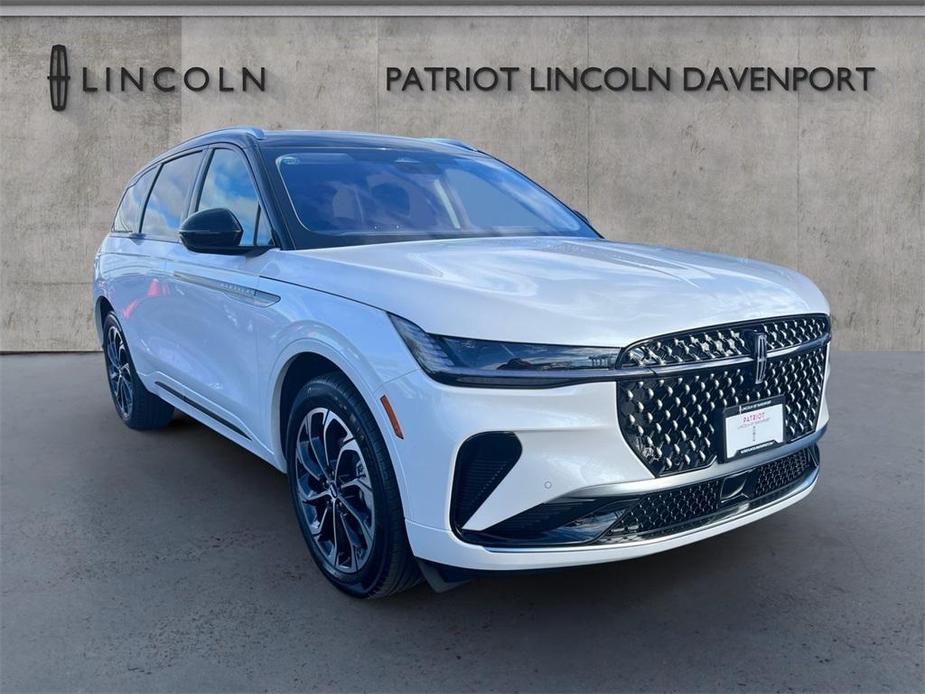 new 2025 Lincoln Nautilus car, priced at $63,355