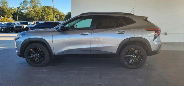 used 2025 Chevrolet Trax car, priced at $24,377