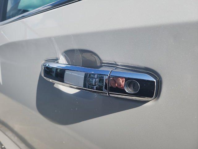 used 2021 GMC Sierra 1500 car, priced at $42,000