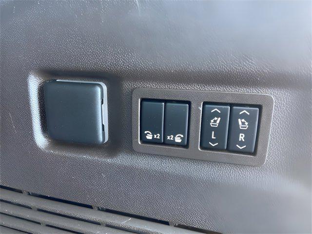 used 2021 GMC Yukon XL car, priced at $47,500