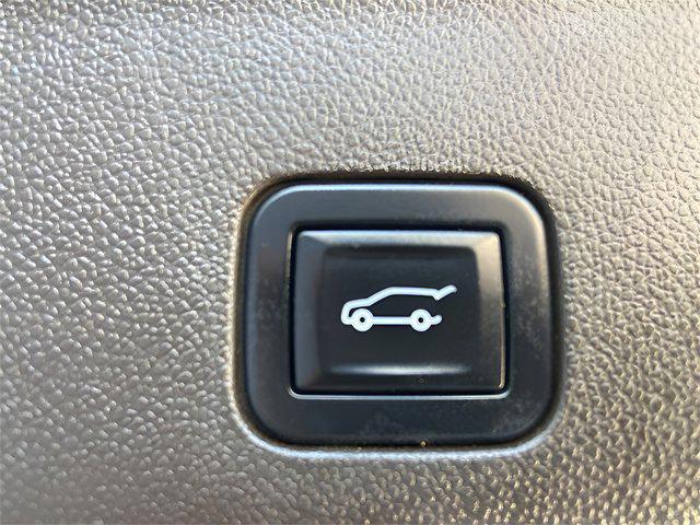 used 2021 GMC Yukon XL car, priced at $47,500