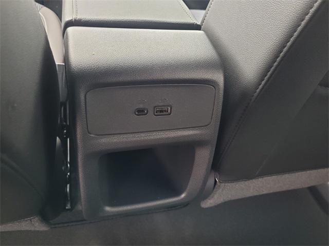 new 2025 Buick Envista car, priced at $24,120