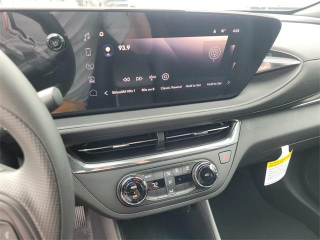 new 2025 Buick Envista car, priced at $24,120