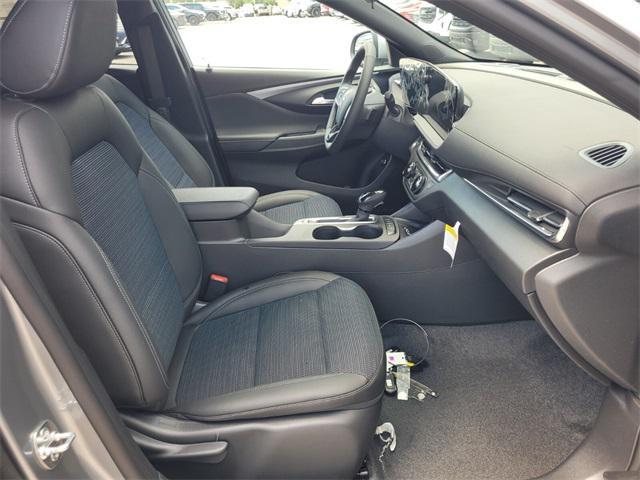 new 2025 Buick Envista car, priced at $26,479
