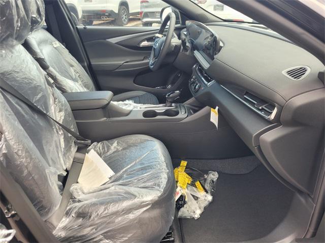 new 2025 Buick Envista car, priced at $26,216