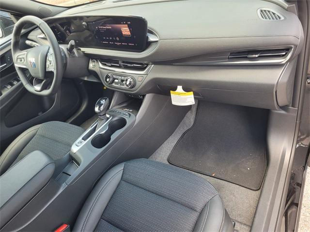 new 2025 Buick Envista car, priced at $26,092
