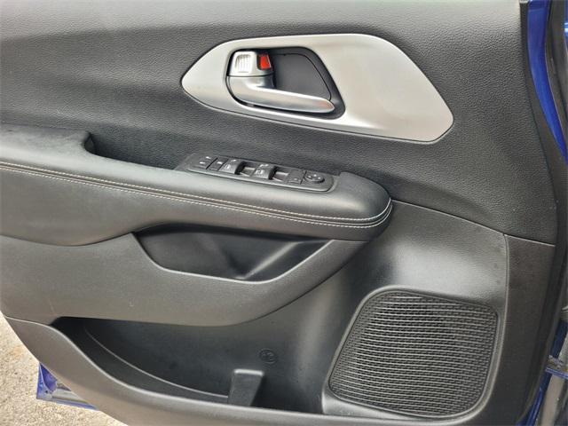 used 2020 Chrysler Pacifica car, priced at $19,686