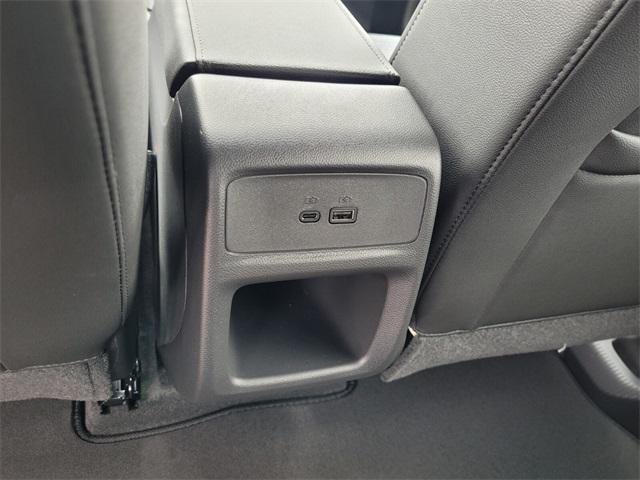 new 2025 Buick Envista car, priced at $26,216